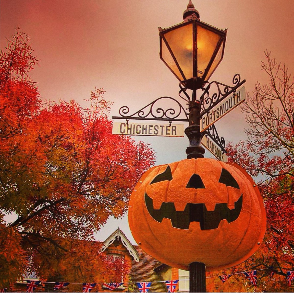 JagoDevelopment's tweet image. #throwbackthursday to when we made and donated this Halloween Pumpkin to be displayed in Emsworth Square. #spooky #pumpkin #fibreglass #grp #autumn #october @emsworth_life #Emsworth