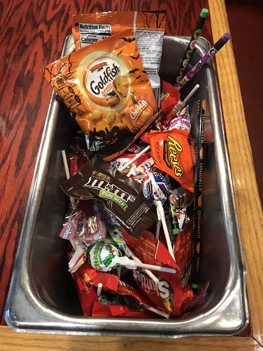 RedExeter's tweet photo. Here at Exeter, Red is ready to hand out candy to our trick or treaters!!!! There are also special treats for our team! AND the white board is ready for Halloween🎃🎃🎃🎃 https://t.co/ikEIoQ6QvZ