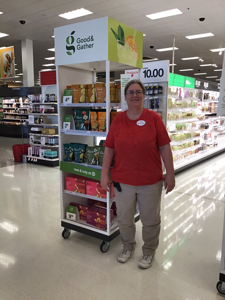 JordonatTarget's tweet image. I recently had a great stop at the Blaine, MN Target store 1832. I saw some great in stock levels from our Team Lead Cathleen!! @choffmann1209 @AlexMakarewicz