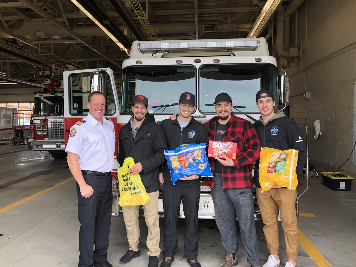 Lakers MHKY dropping off a pile of candy to Fire Station 1 for Halloween. Thanks to Deputy Chief Saunders for hosting us and showing us around. ⁦<a href="/pcookrbci/">Paul D. Cook</a>⁩ ⁦<a href="/NipissingU/">Nipissing University</a>⁩ ⁦<a href="/nulakers/">Nipissing Lakers</a>⁩ ⁦