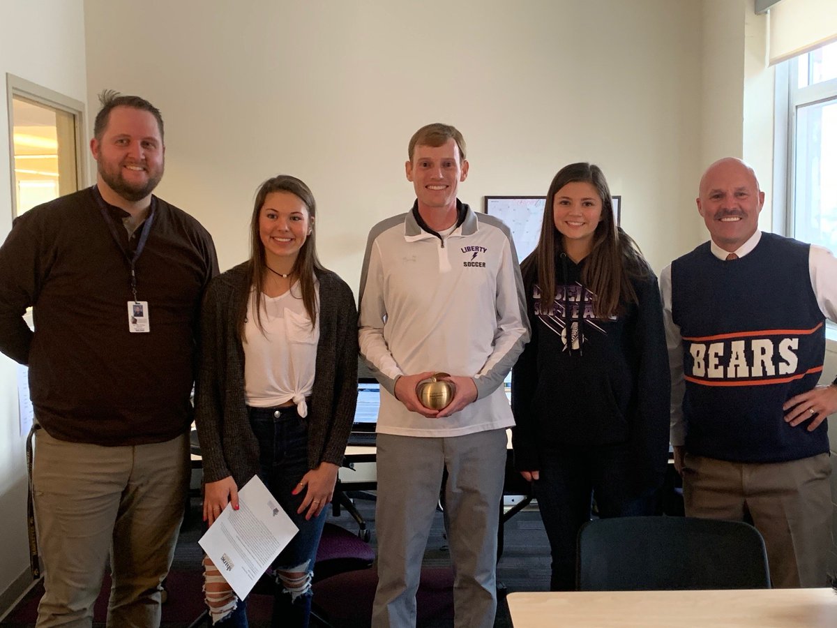 IowaCitySchools's tweet photo. Congratulations to North Central Junior High teacher Ryan Steward on receiving the District Shine Award! "Mr. Steward goes beyond and does his best to help kids academically, but more importantly teaches kindness, respect, and responsibility." https://t.co/z2bcJeBnjA