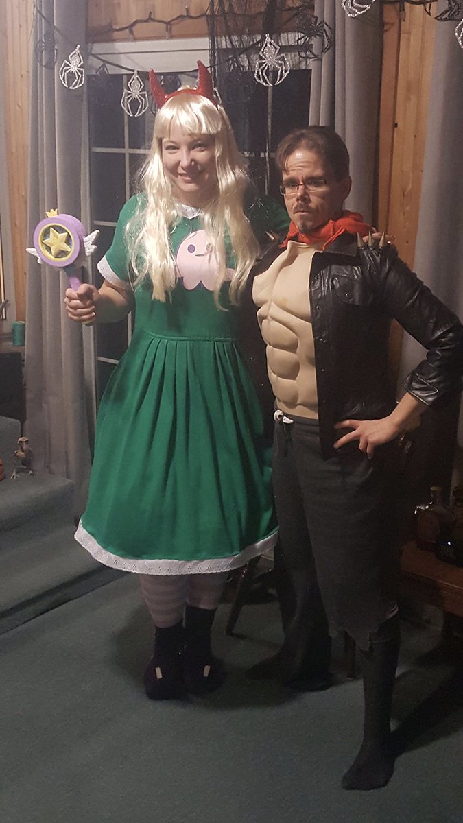 RobertStea's tweet photo. @DaronNefcy Happy Hallowe'en from Dimension X-103! https://t.co/ChvTGvSRGN