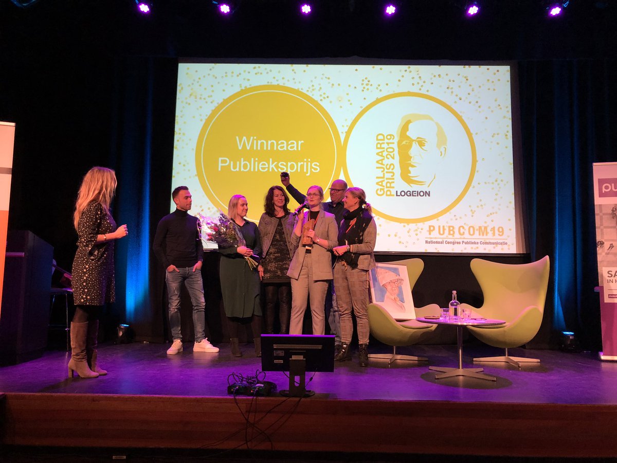 Logeion's tweet photo. De publieksprijs is dit jaar gewonnen met maar liefst 38% van de stemmen door de @gmrijssenholten met het project #bbty. Van harte gefeliciteerd met de prijs! #pubcom19 https://t.co/BCKoiyQrH1