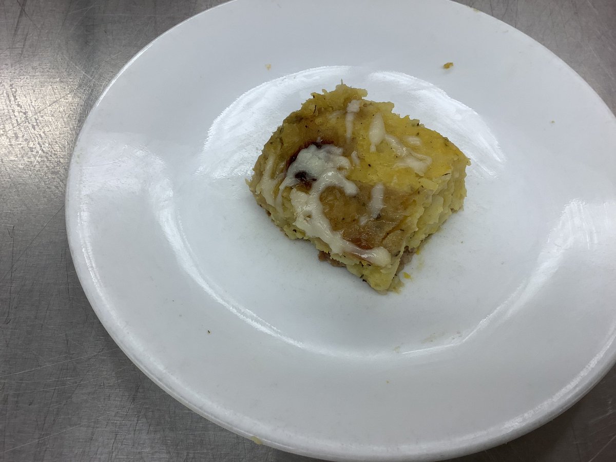 ConnorPrattMC's tweet photo. The pumpkin dishes cooked in the @LPS_Westgate kitchen today included: Pumpkin Shepard’s Pie, Pumpkin Pie, Pumpkin Cinnamon Rolls and Pumpkin Muffins.  Judges weighed in. We will know the results tomorrow. https://t.co/a9CMpzeaoo