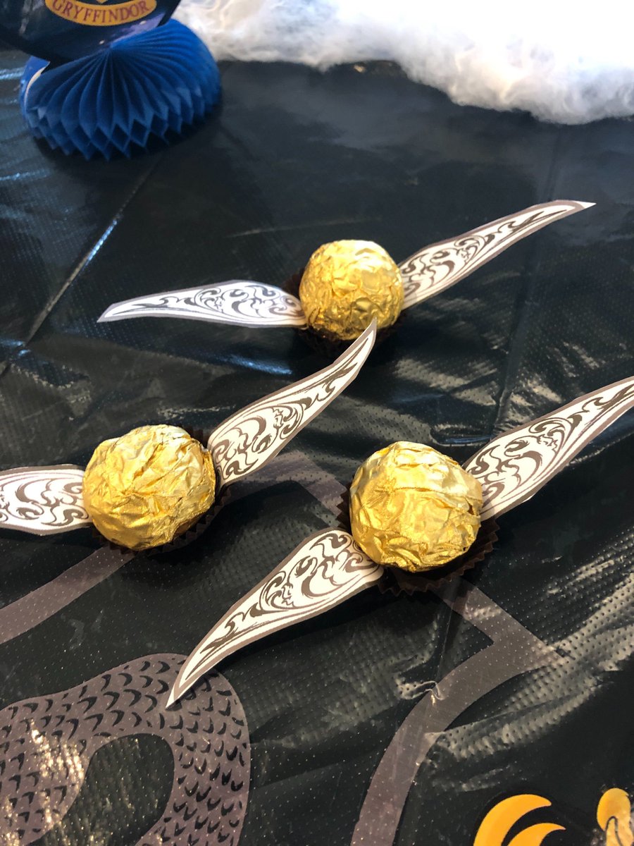 TH_NK's tweet photo. Expelliarmus! Happy Halloween Muggles https://t.co/XDxoGp1qbm