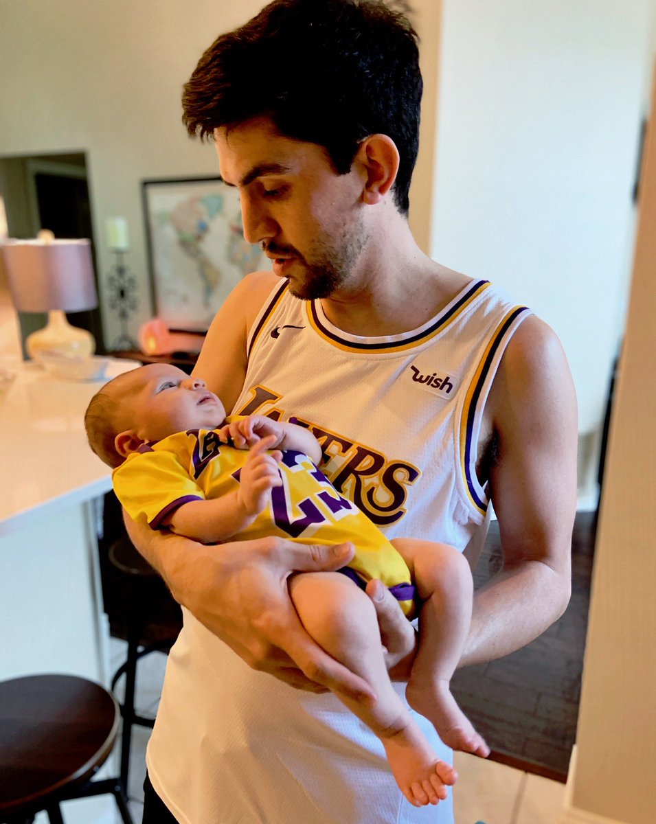 khaleg2's tweet photo. @JaredDudley619 @LakersNation I tweeted you a few days ago, but here I go again being desperate lol. First video is a Kobe Last Game watch party and the second photo is 3 years later passing along the Laker fandom in Dallas. A couple tickets would be incredible for tomorrow’s game! https://t.co/MamnDyg3JS