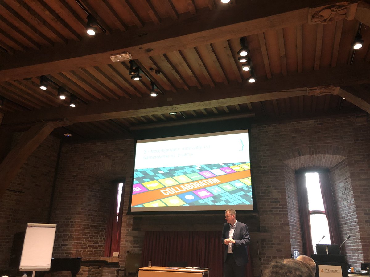 CarolineEmmen's tweet photo. Eerste dag #leergangverenigingsmanagement #AVVM zit er bijna op. Zeer inspirerend, leuke nieuwe ‘collega’s ‘ ontmoet. Dank aan @jos_wesselink en @ivanpouwels https://t.co/DjGmkjVJdh