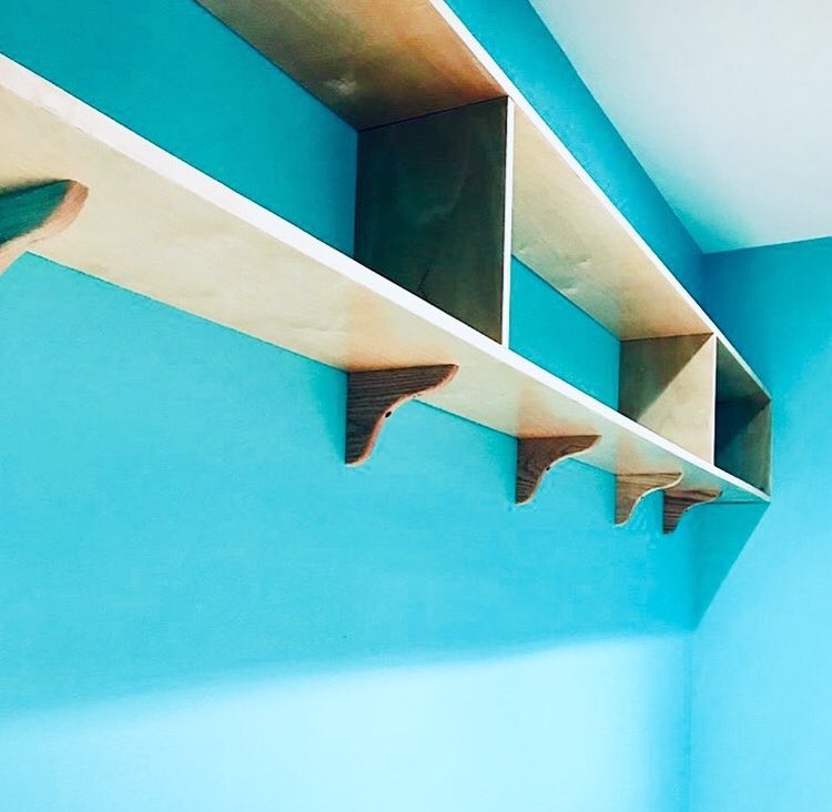 fixitnopo1's tweet photo. Walk in closet.
✅ Interior paint.
✅ Custom shelving unit.
#throwback #teal #painting #closet #closetgoals #shelving #trim #fixitnopo #fixitteam #fixitswpdx
#pdx #northportland #swpdx #pdxlife
#pdxconstruction #portland #portlandoregon #portlandrealtor
#portlandrealestate https://t.co/LGj9rq4k7b