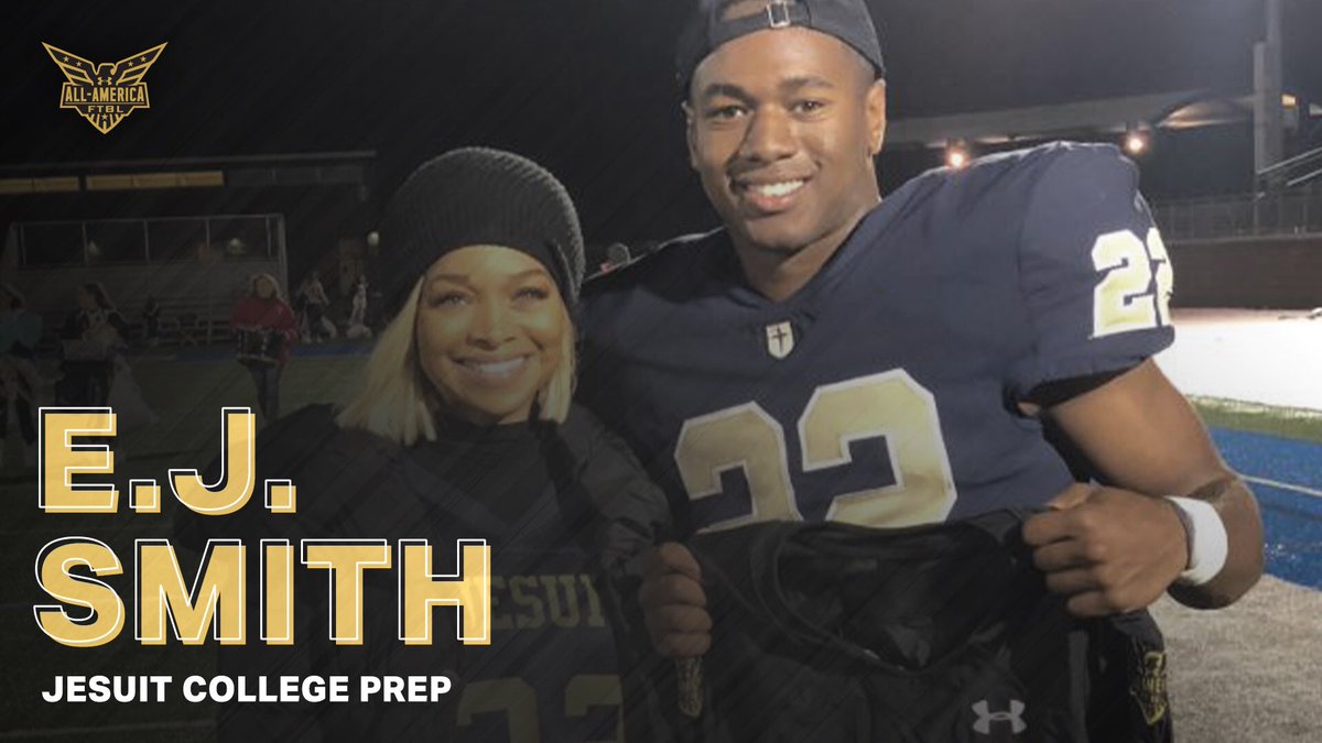 UANextFootball's tweet image. They say the best talent comes from Texas! 😉

We’re fired up to welcome Jesuit College Prep standout @ejsmith_22 to the @UAFootball family. 💯 

#UAALLAMERICA