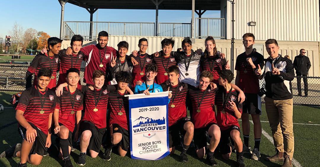 Stratford_Hall's tweet photo. Congratulations to our Senior Soccer team on winning the #GVISAA #championships 🏆🥇 https://t.co/87JejmdDzr