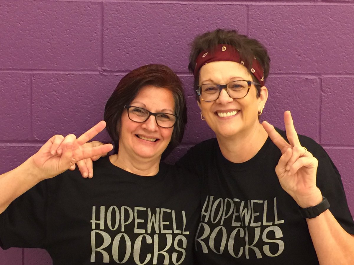 MRE ROCKS! 👩‍🎤