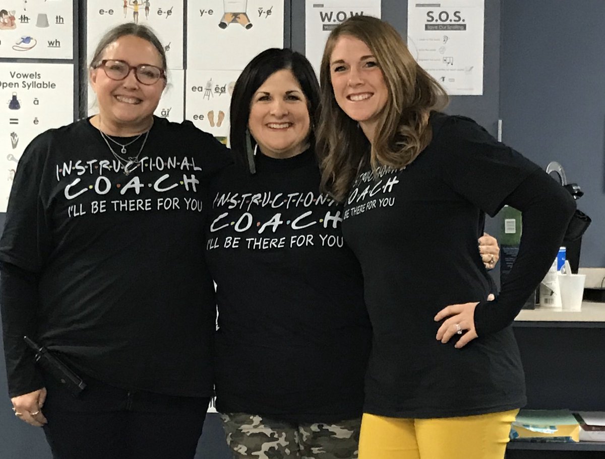 MrsBaudoin's tweet photo. Dress like a friend day ❤️ these ladies keep me afloat when the days get long and crazy!Always have your support team! #FRIENDS @TISDNIS https://t.co/ro0Xg3LuHV