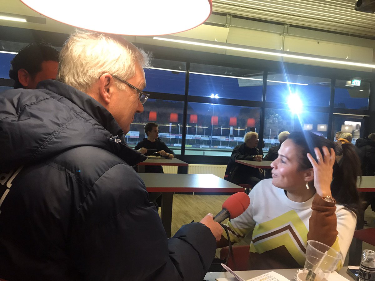 vinschildkamp's tweet photo. @aletha84 wereldberoemd in Rijssen. #excfcu https://t.co/HzR2TfxoaK