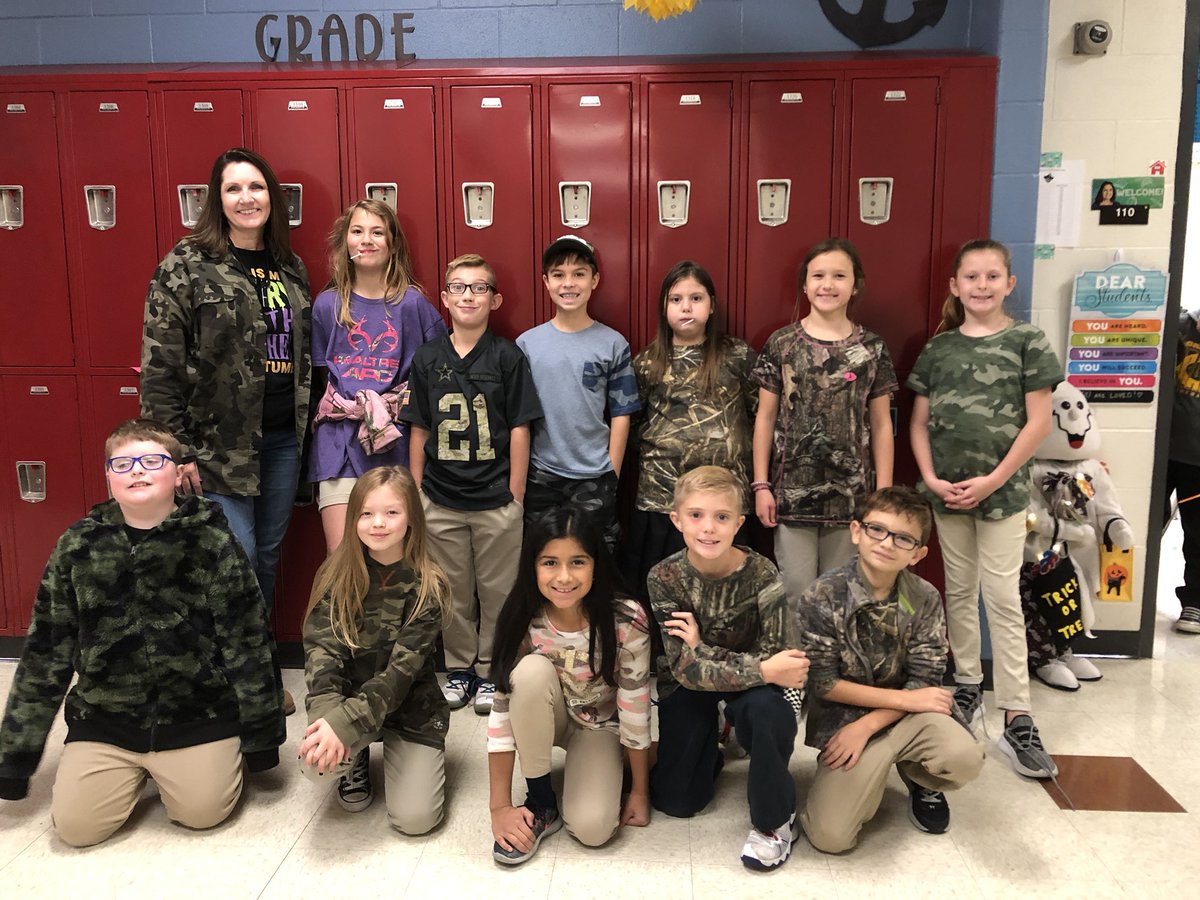 4thRawson's tweet photo. Camo day- Red Ribbon Week!@NolaKWilson @OfficialCISD https://t.co/KWtnW5h2zN
