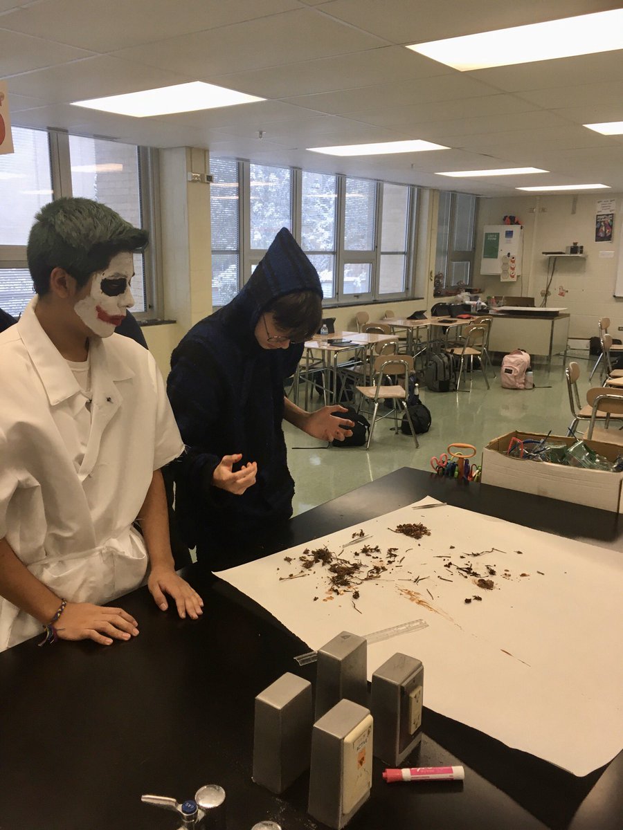 MissLindsey's tweet photo. Had a spooky day dissecting some elephant poop! Learning about biodiversity and keystone species in biology class🐘🔬@BarringtonHS220 #BHSBio #HappyHalloween https://t.co/9LYs7jev2H