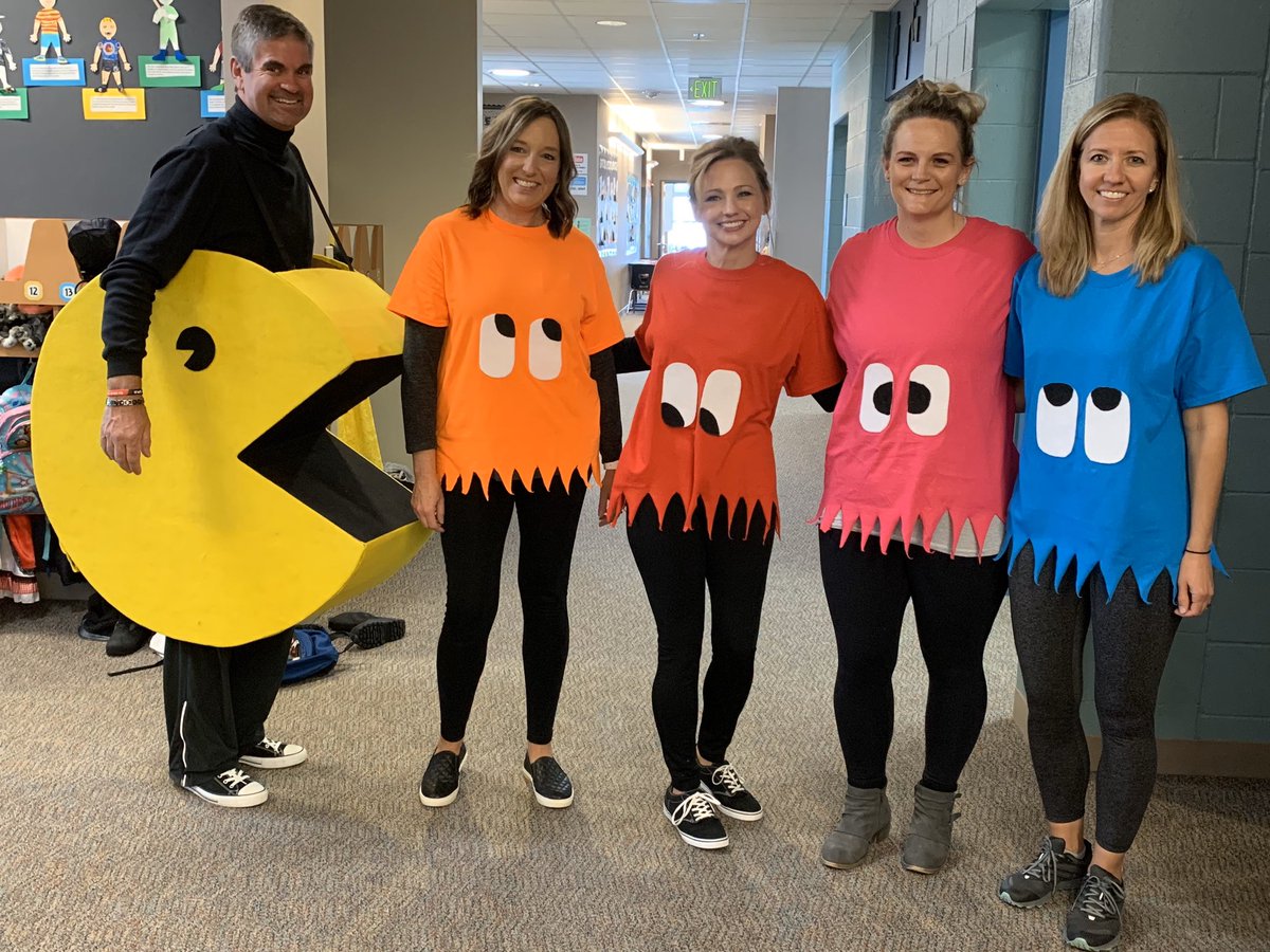 jenmorris20's tweet photo. Happy Hallo🎃ween!!!
#pacman #clyde #blinky #pinky #inky https://t.co/OGmXeyKxVN