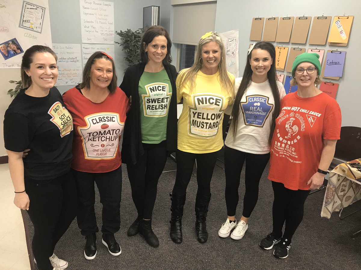 FunnFirsties's tweet photo. Happy Halloween!🎃 @Pereira1stGrade @DSmithSmarties @JMierkowicz @CircusVowelsKit @rschmidt2016 @Emily_Sickler https://t.co/BSCNVDobLh