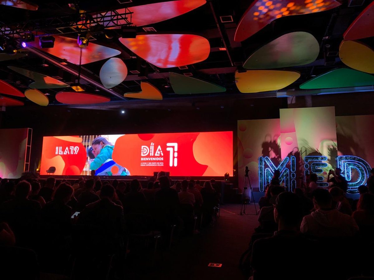 UXLabSP's tweet image. Nosso time está presente no ILA 2019. Umas das conferências mais importantes da América Latina sobre Design de Interação, Experiência do Usuário, Tecnologia e Inovação.             #UXLabFaz #UXLabDays #DesignThinking