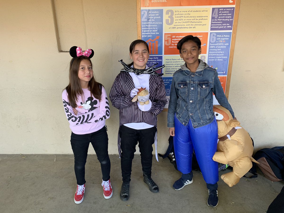 MSA_6's tweet photo. School Spirit In Full Effect! 🎃#HarvestDay @ MSA6 https://t.co/2DF5UTA85n
