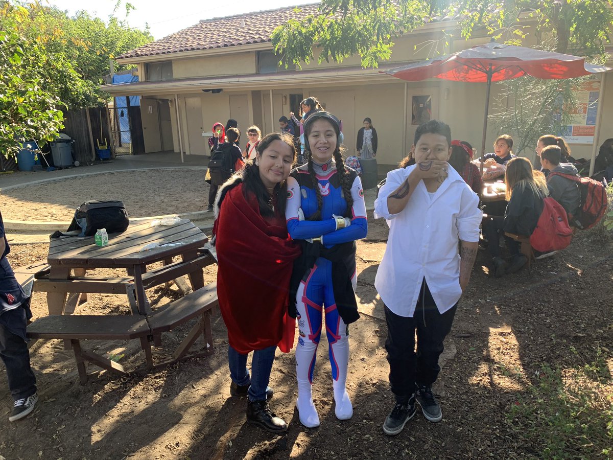MSA_6's tweet photo. School Spirit In Full Effect! 🎃#HarvestDay @ MSA6 https://t.co/2DF5UTA85n
