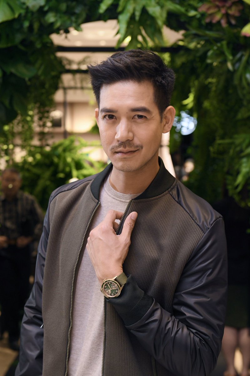 esquire_thai's tweet photo. ลุคเท่ๆ พร้อมผจญภัยของ #เวียร์ศุกลวัฒน์ ที่งานเปิดตัว Montblanc 1858 Geosphere Limited Edition ในวันนี้ ให้กี่คะแนนดีครับ?
#EsquireWristLove #EsquireThailand #Montblanc #MontblancThailand #Reconnect1858 #Montblanc1858 #Weir19 #WeirSukollawat https://t.co/Wxq1hJY4zF