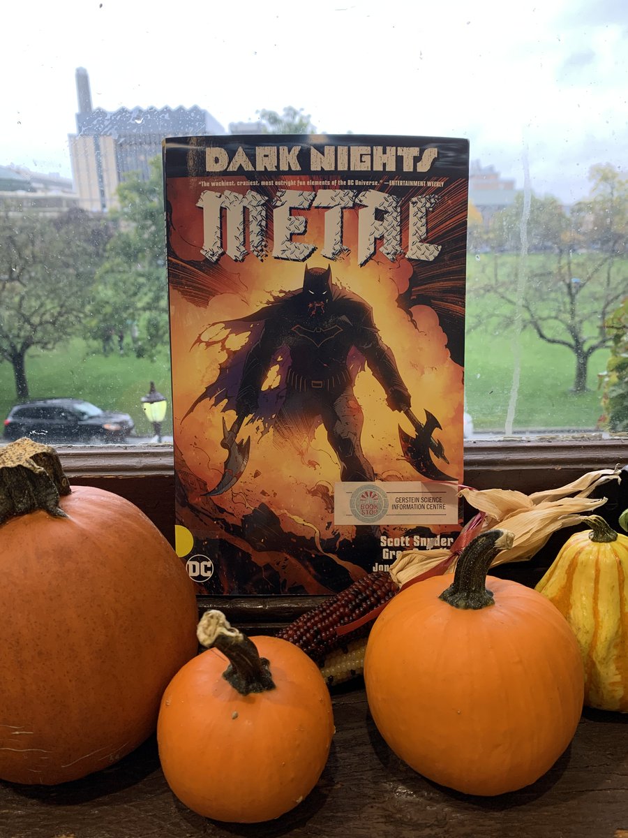 GersteinLibrary's tweet photo. Happy Halloween! Looking for a scary late-night treat? Stop by the #GersteinBookstop and pick up one of our many spooky graphic novels! #exploreUofT @uoftlibraries https://t.co/59HUZgnl6W