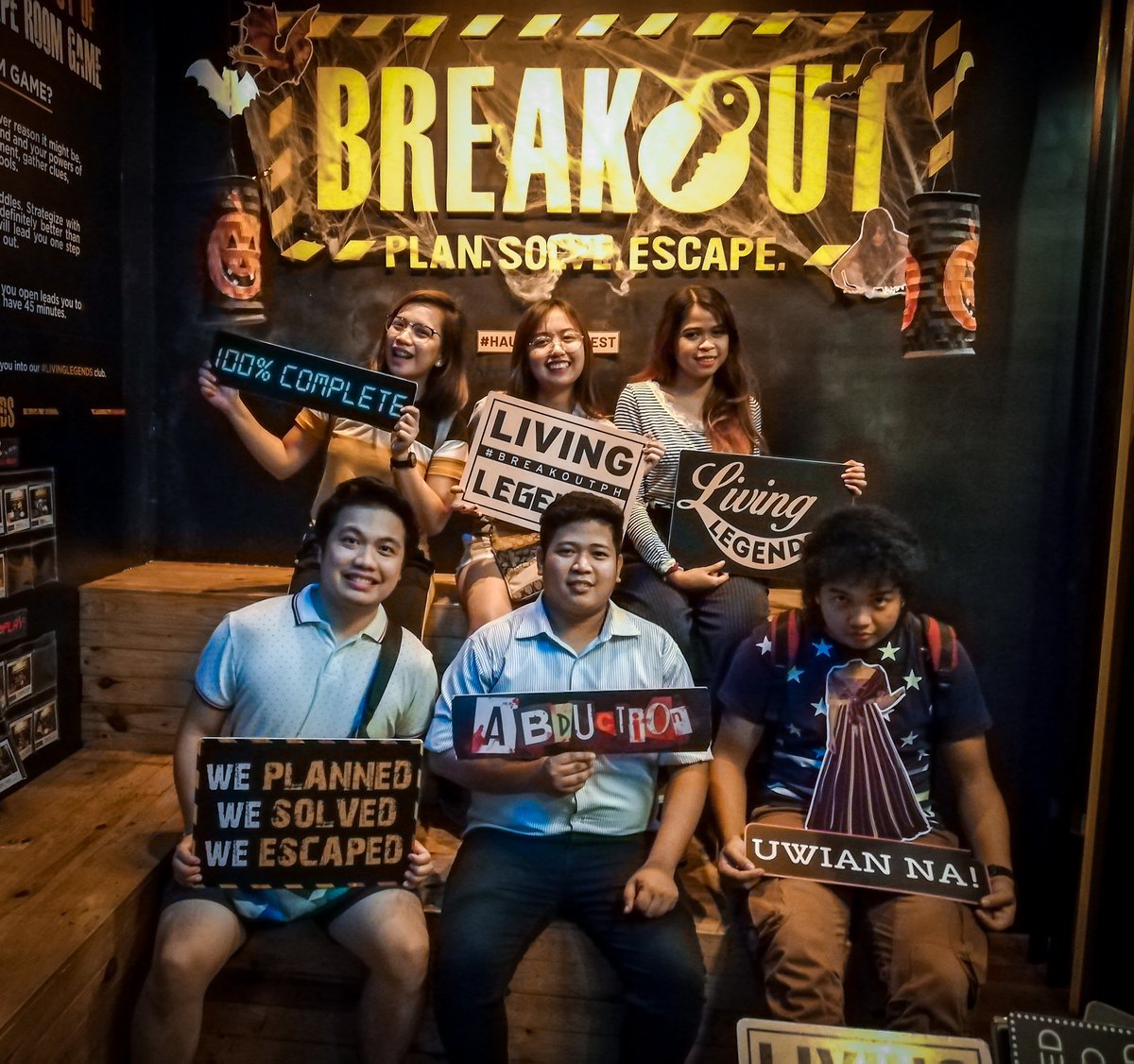 alymntz_'s tweet photo. We made it! Ang saya saya!
#breakoutph https://t.co/ZxqGC8r0aT