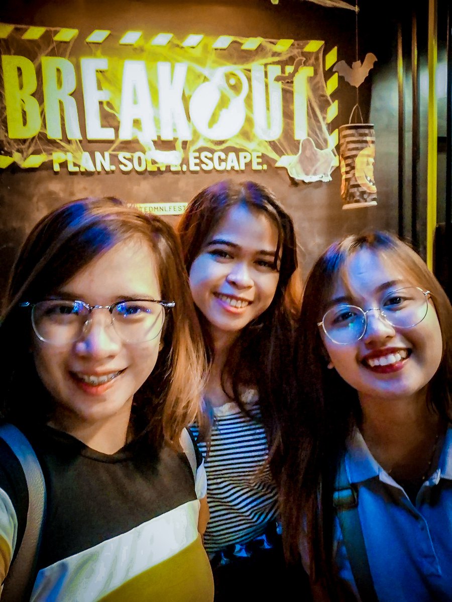 alymntz_'s tweet photo. We made it! Ang saya saya!
#breakoutph https://t.co/ZxqGC8r0aT