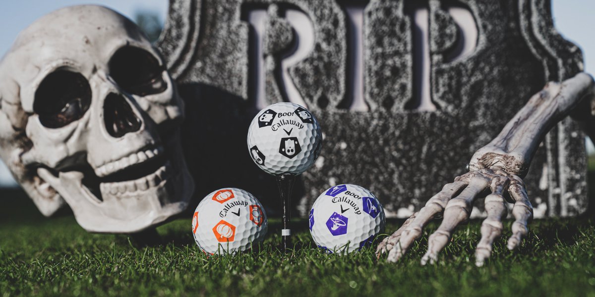 CallawayGolf's tweet photo. BOO-vis 💀🎃👻

RETWEET &amp; FOLLOW for a chance to win a dozen one-off Halloween Chrome Soft Truvis golf balls! #HappyHalloween https://t.co/0qxrzUQSEc
