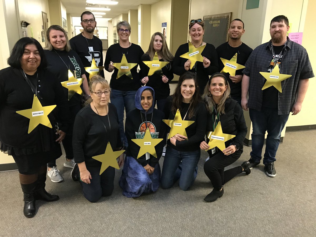 MsHerrera9's tweet photo. ⭐️ Wars- Happy Halloween!! @PrincipalPaz @MCJHGators https://t.co/Yl4Xf0EPTu
