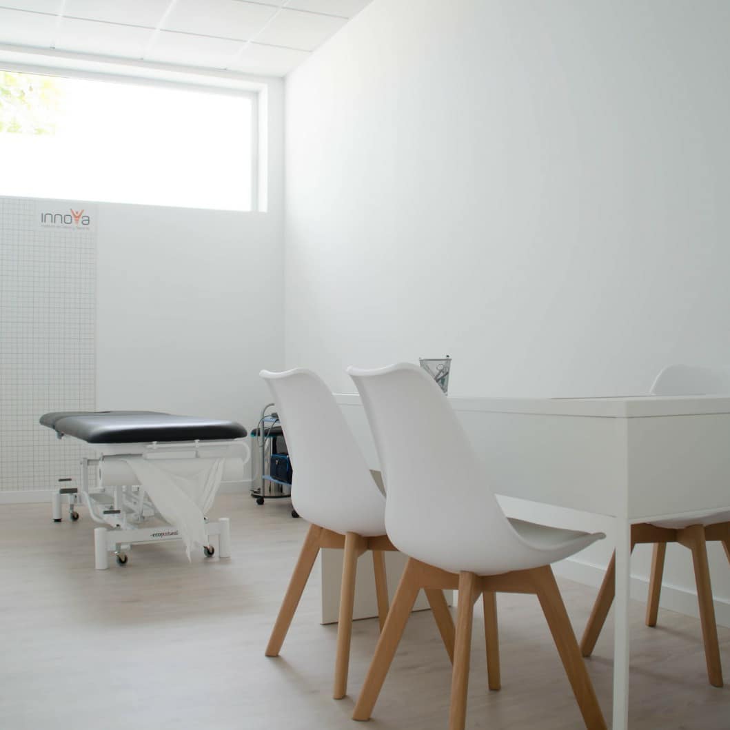 CBSantoAngel's tweet photo. ✨INNOVA✨

Es un centro multidisciplinar de salud a través del ejercicio físico, nutrición, fisioterapia, medicina y psicológica.
----------------------
Gracias al acuerdo, nuestros jugadores afrontan de la mejor forma cada partido. ¡Muchas gracias!
⚫️2019/20⚪️
@INNOVAMURCIA https://t.co/Ml88wy35vf