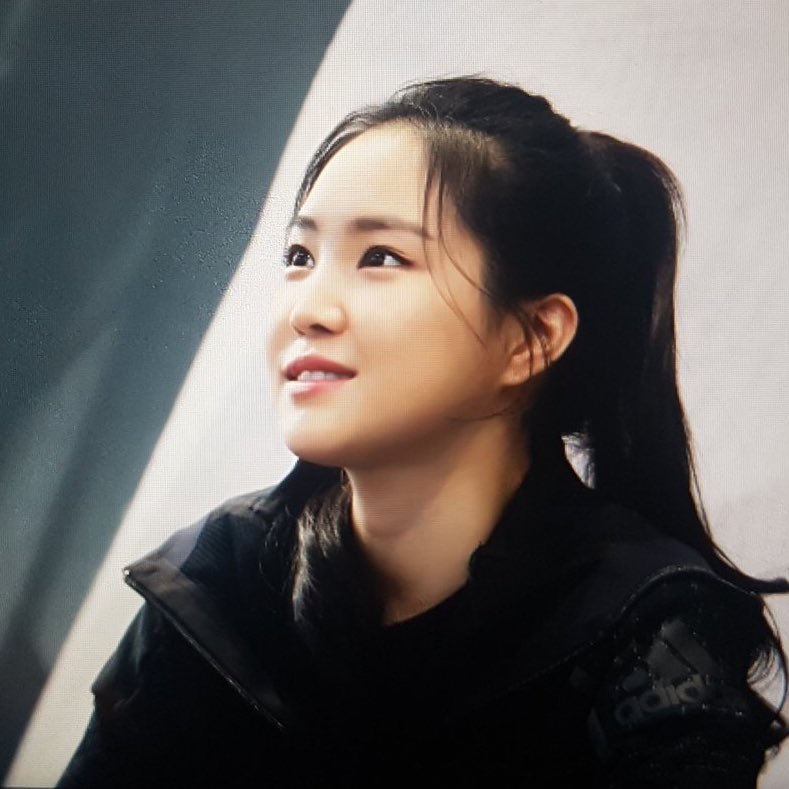 worldscheekies's tweet photo. naeun from apink https://t.co/Qn8Mg3wyGO