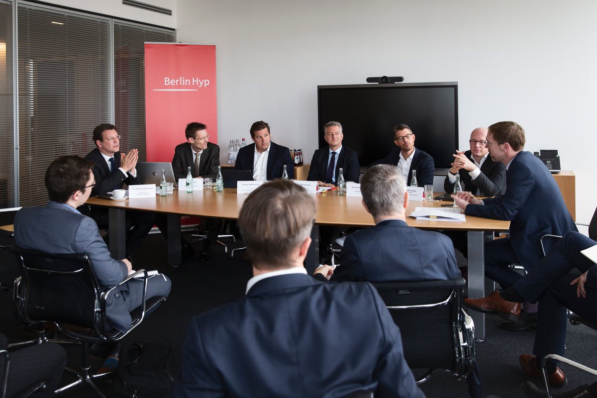 "Wir werden die Performance unserer aktuellen und künftigen Investments unter ESG-Kriterien betrachten und berichten. Hierfür wird die Digitalisierung unserer Prozesse und Geschäftsmodelle wie ein Katalysator wirken." (Dr. Andreas Muschter, CEO Commerz Real) #greenbonds