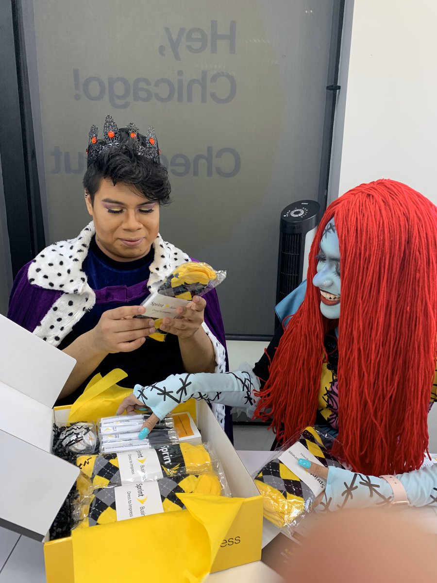 EJ_MagentaBiz's tweet photo. It’s scary good at Irving & Cicero @MSM_Connect today!! Want to ensure your employees or your kids are safe? Stop by and ask the team about or Tracker product. They can support all your business needs. It’s #BusinessAsUsual #CLFocused https://t.co/t0FE1PDWBO