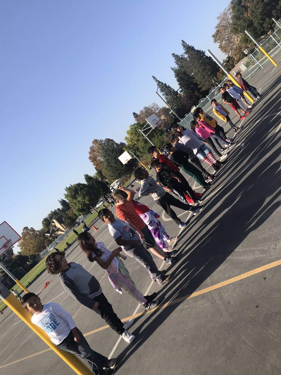 JaneLipari's tweet photo. Gettin’ our move on on this boo-tiful Halloween day with Playworks. Thanks Coach Blake!!! @BlackfordCUSD https://t.co/AXpmpEjIjd