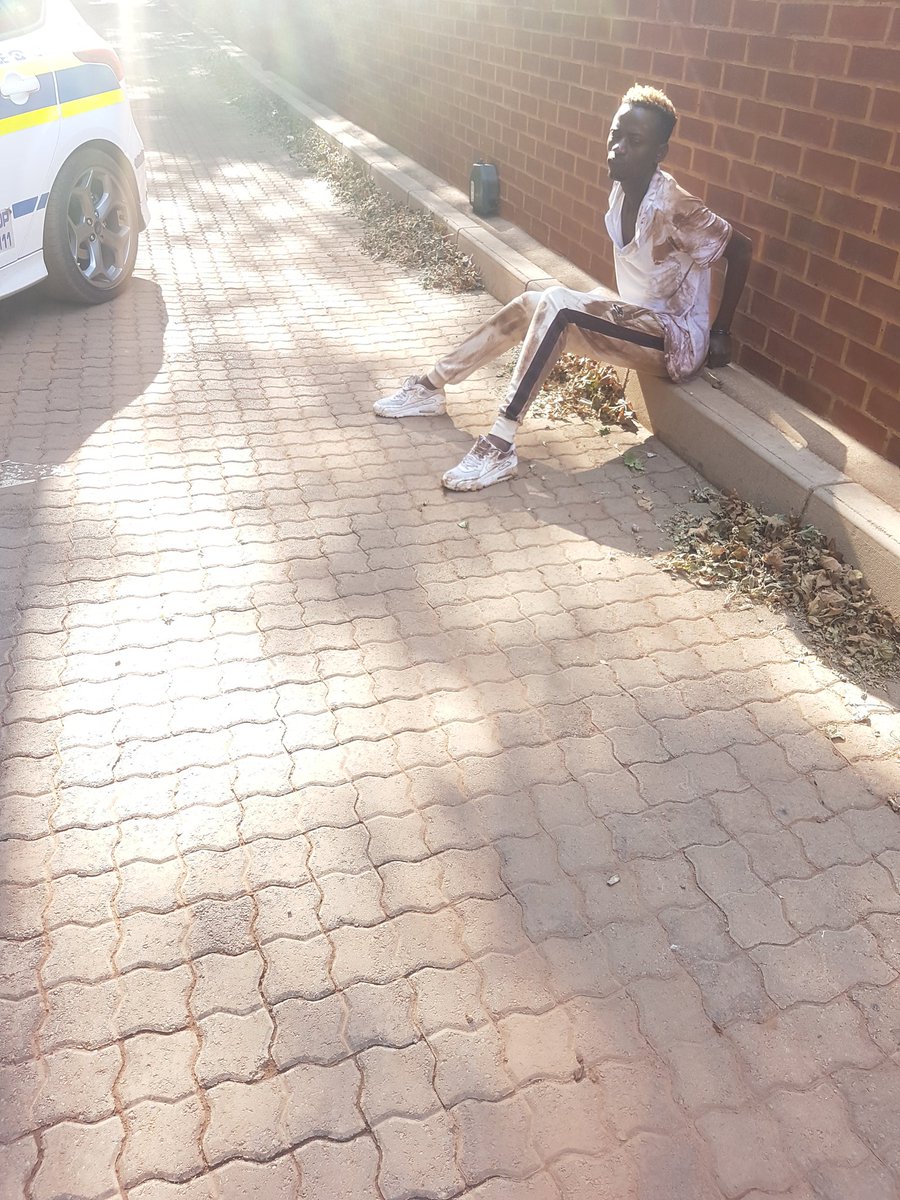 kilo_pascal's tweet photo. This mabena here,requested @Boltapp_za and I picked him up as I dropped him, they hijacked me and took everything. Through mercy as I was walking confused, I saw a police car and asked em if I can trace my phone and boom everything recovered in less than 10min @stolencarRSA https://t.co/HoO0sHQZ4S