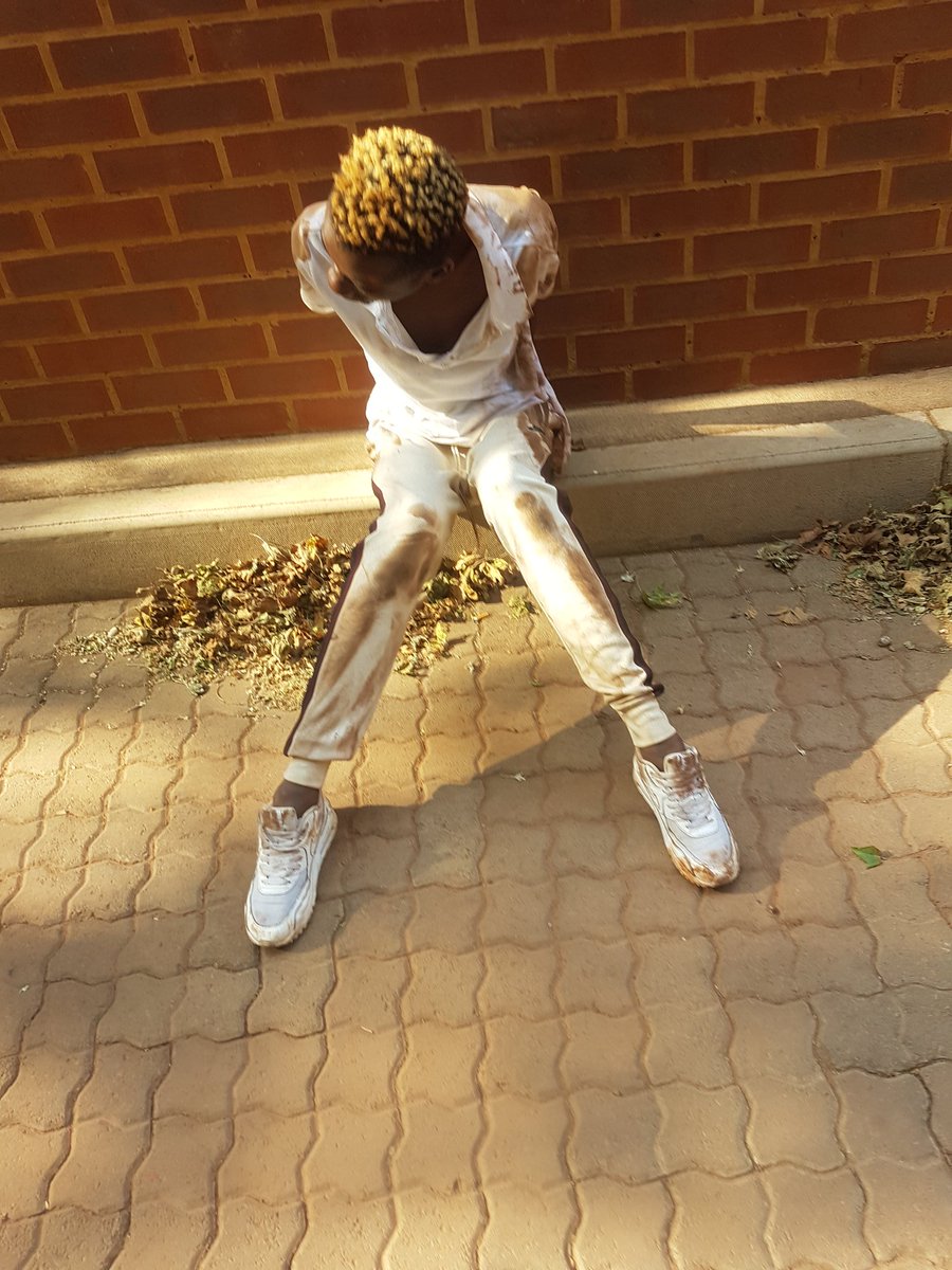 kilo_pascal's tweet photo. This mabena here,requested @Boltapp_za and I picked him up as I dropped him, they hijacked me and took everything. Through mercy as I was walking confused, I saw a police car and asked em if I can trace my phone and boom everything recovered in less than 10min @stolencarRSA https://t.co/HoO0sHQZ4S
