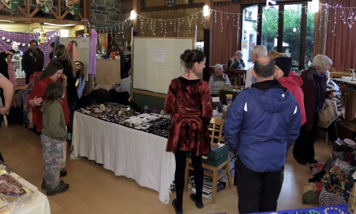 Find that perfect gift for #Christmas at <a href="/ArmadaleCastle/">Armadale Castle Skye</a> Christmas Craft Market and enjoy #festive food and drink: whatsonskye.com/event/christma…