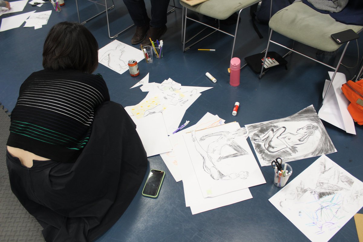 CourtauldRes's tweet photo. We are getting set up for another #CourtauldDraw Session tonight 🙌

Here's a few shots from last week's session... https://t.co/HcsToU8YBz