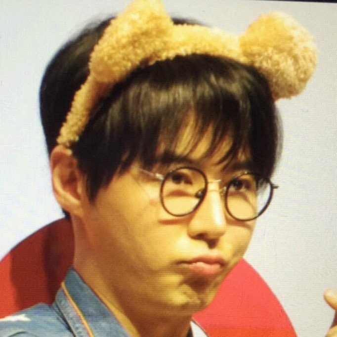 worldscheekies's tweet photo. junjin from shinhwa https://t.co/rLKkHvpwfN