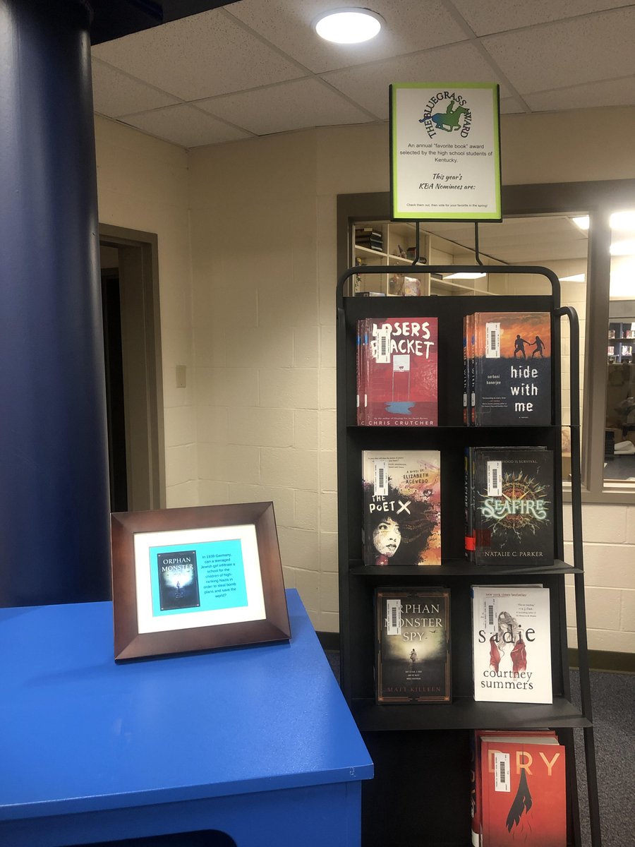 FlyerLibrary's tweet photo. Come check out books to participate in both #dinnerwithabook and voting for the 2020 #kentuckybluegrassaward. You can learn more about the titles from the #slideshows we've put together for you. #checkitout #loveyourlibrary #flyersread #events #signup #diversebooks https://t.co/yETmF3Hrme