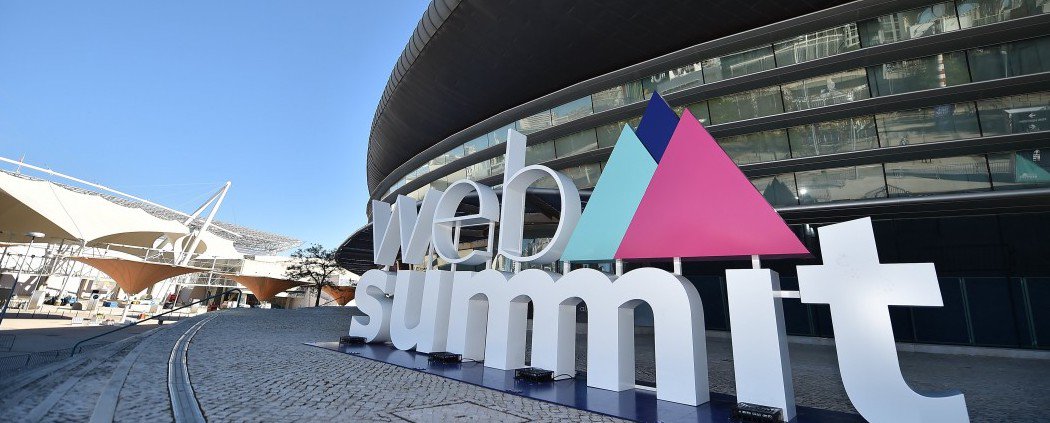 roundstay's tweet photo. The #WebSummit is hard work for all investors and start-ups! So better stay healthy and positive in the Altice Arena. Read our 4 #travelfit tips and be at your the best in Lisbon. https://t.co/QiKFgmweqR
#travelfit #lisbon #hotelgym #fitnessmotivation #startuplife https://t.co/Wapb56Ap7g
