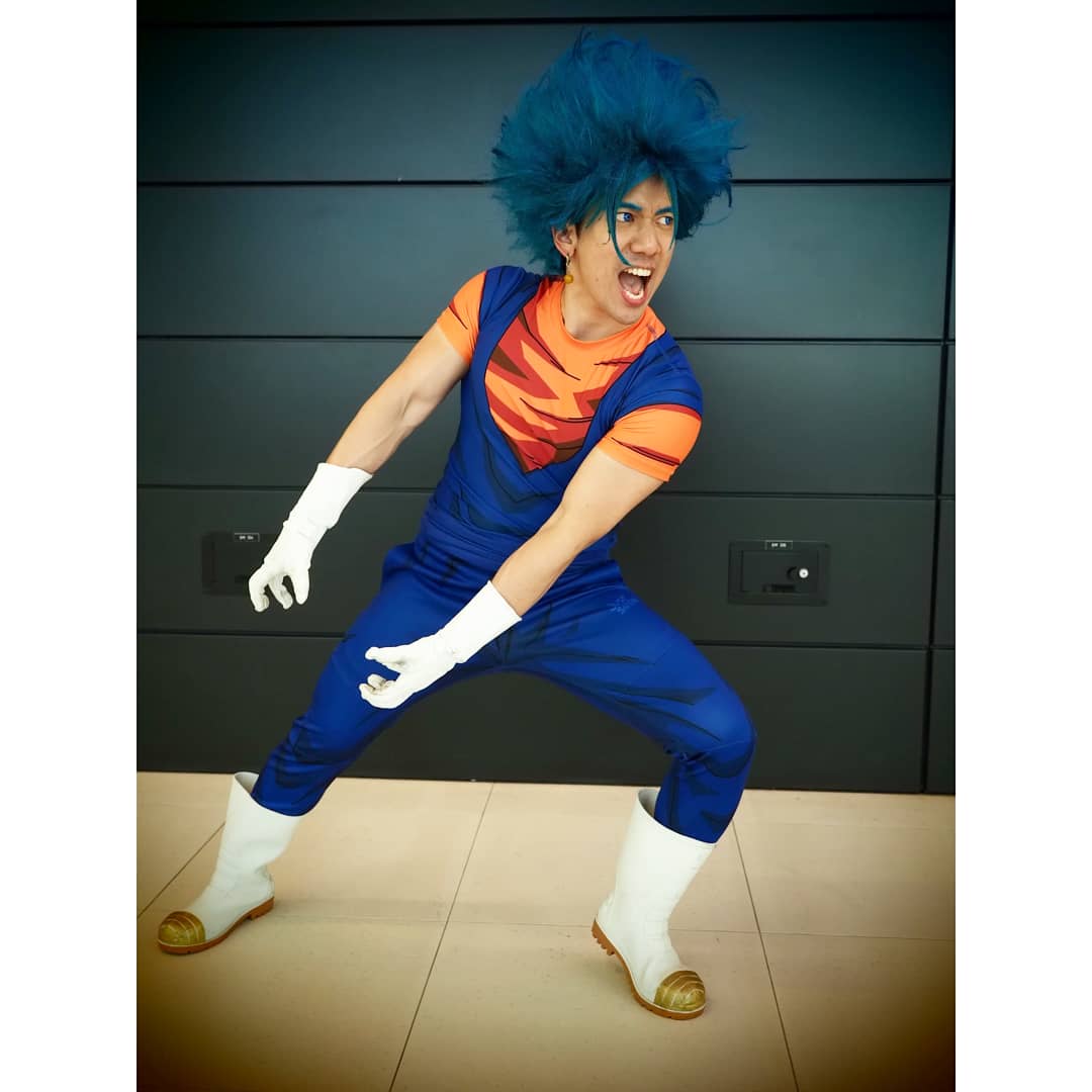 realtanwin's tweet photo. Vegetto Blue attacks ! 💥
Photo by : @chucknovix @marveloosphotos 📷
#vegetto #vegeto #vegettocosplay #parismanga #vegetacosplay #gokucosplay #tanwin #realtanwin #vegeta #goku #dragonballliveaction #dragonballmovie #dragonballcosplay #cosplay #cosplayer #frenchcosplayer https://t.co/UZ60I2zRfS
