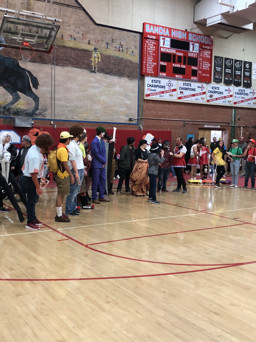 Great Halloween Assembly Tradition👀🧟‍♀️🧙‍♀️ #ADayInSchool #ABQSchools #SHSGoodToGreat