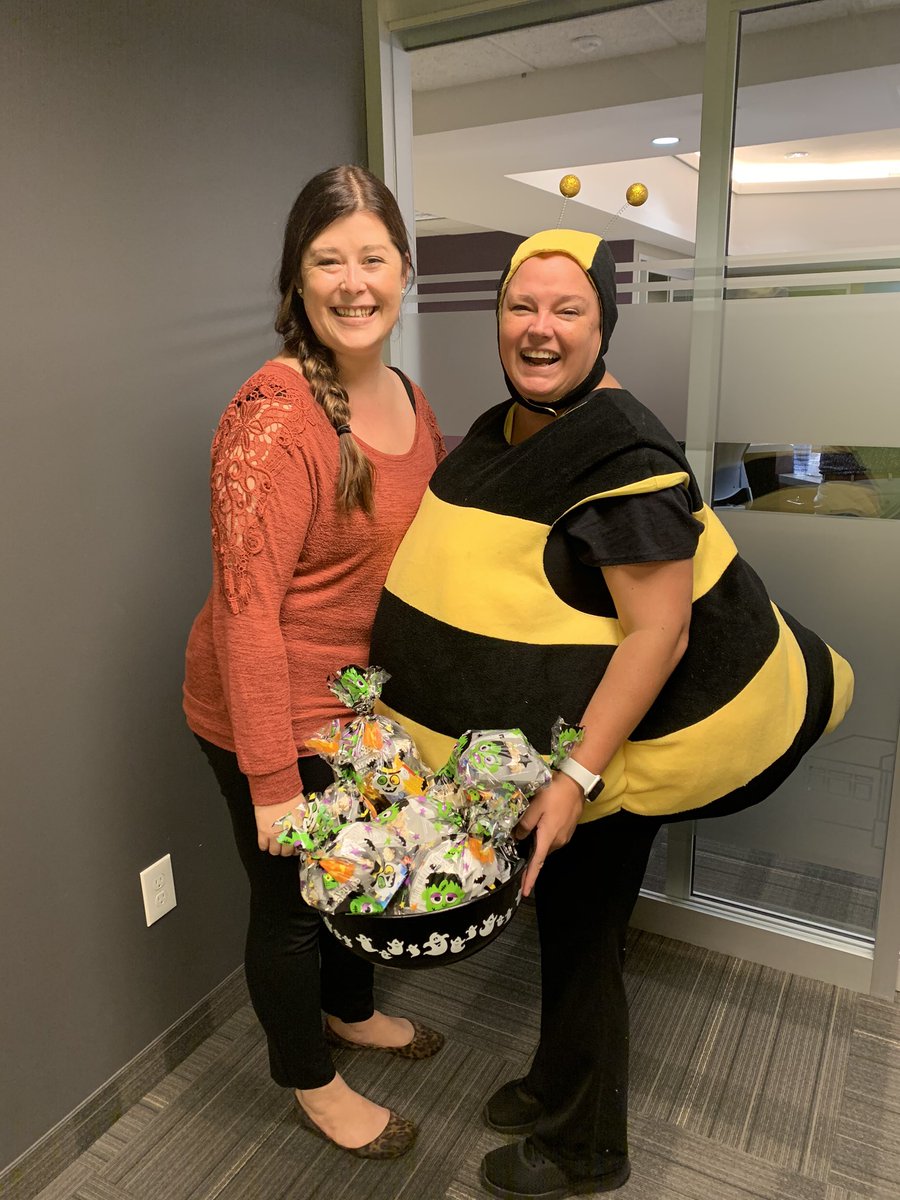 danielle_mcu's tweet photo. @Chrissy_Walker_  buzzing by with some Halloween Treats!!! Thank you!!! https://t.co/L8UNZH8eMn