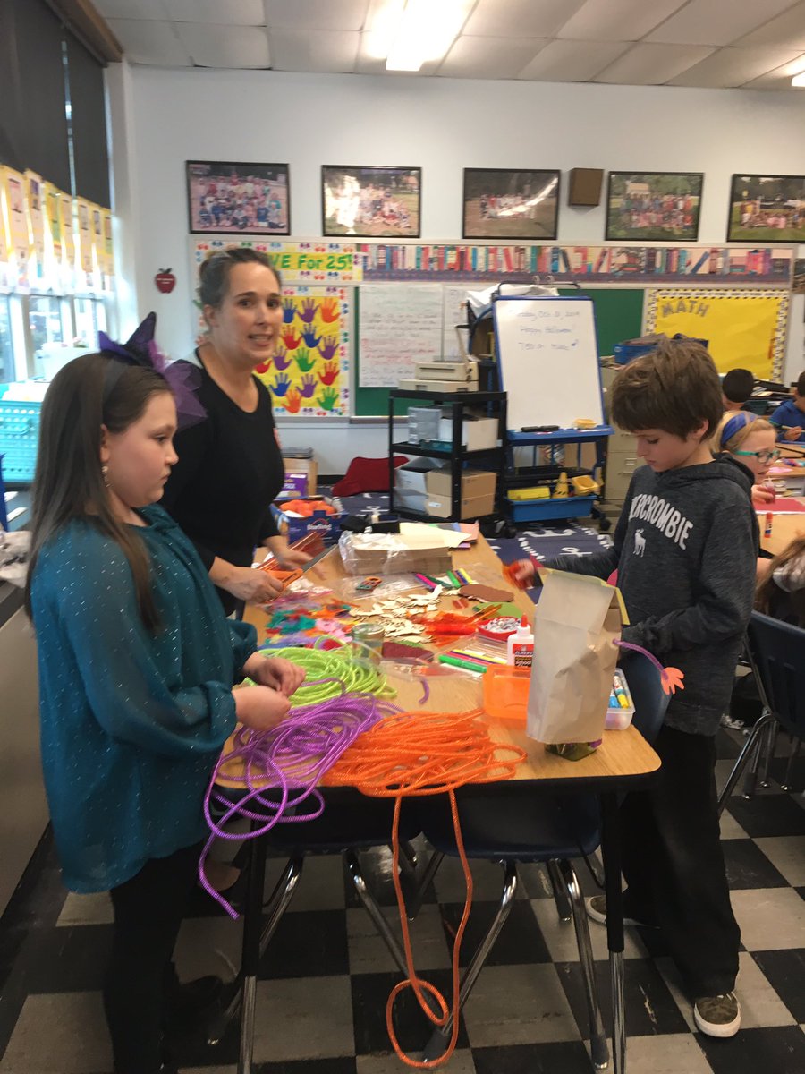 mrsginalski's tweet photo. Keeping it kid-friendly in room 4. They are so creative!  Happy Halloween!  @Hampden_Meadows https://t.co/vvbqadQTtO