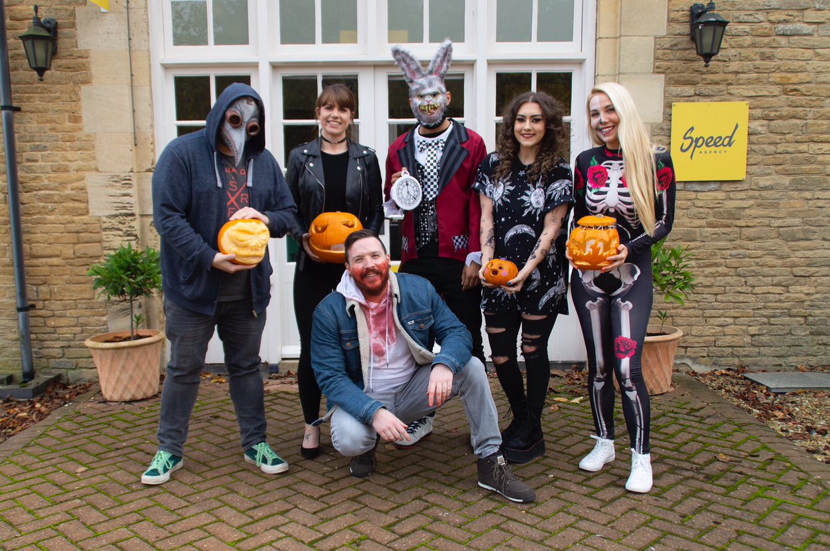 Meet your hallo-queens and pump-kings of Speed Agency 🎃👻🕸 #halloween2019
