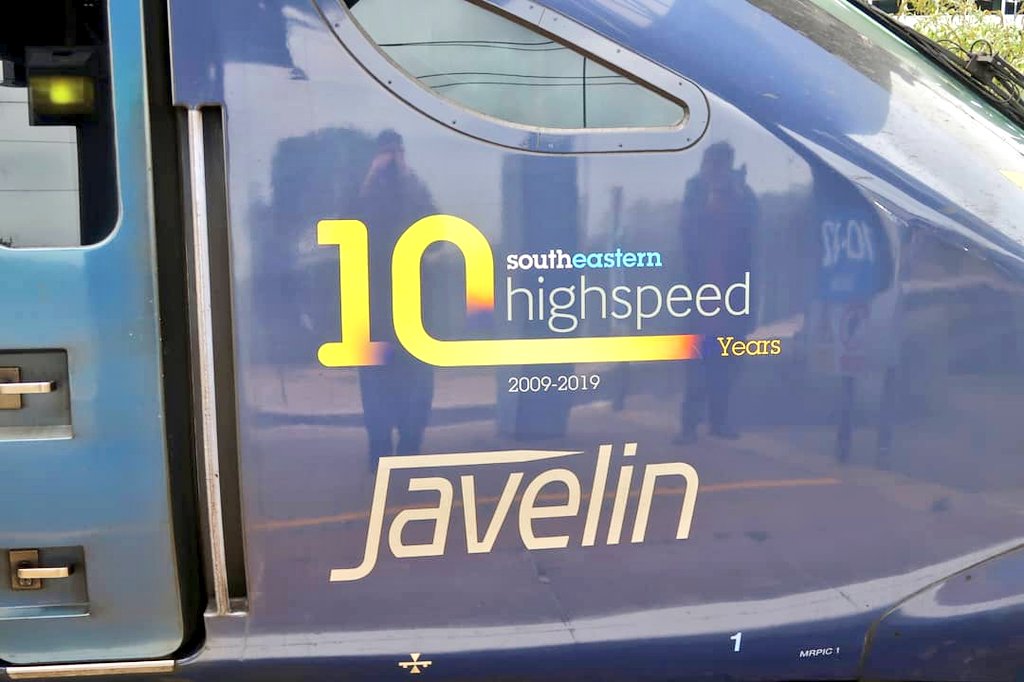 martinw02998119's tweet image. 395011 Southeastern highspeed 10 years. Happy anniversary @Se_Railway 26/10/19 #class395 #highspeedtrain