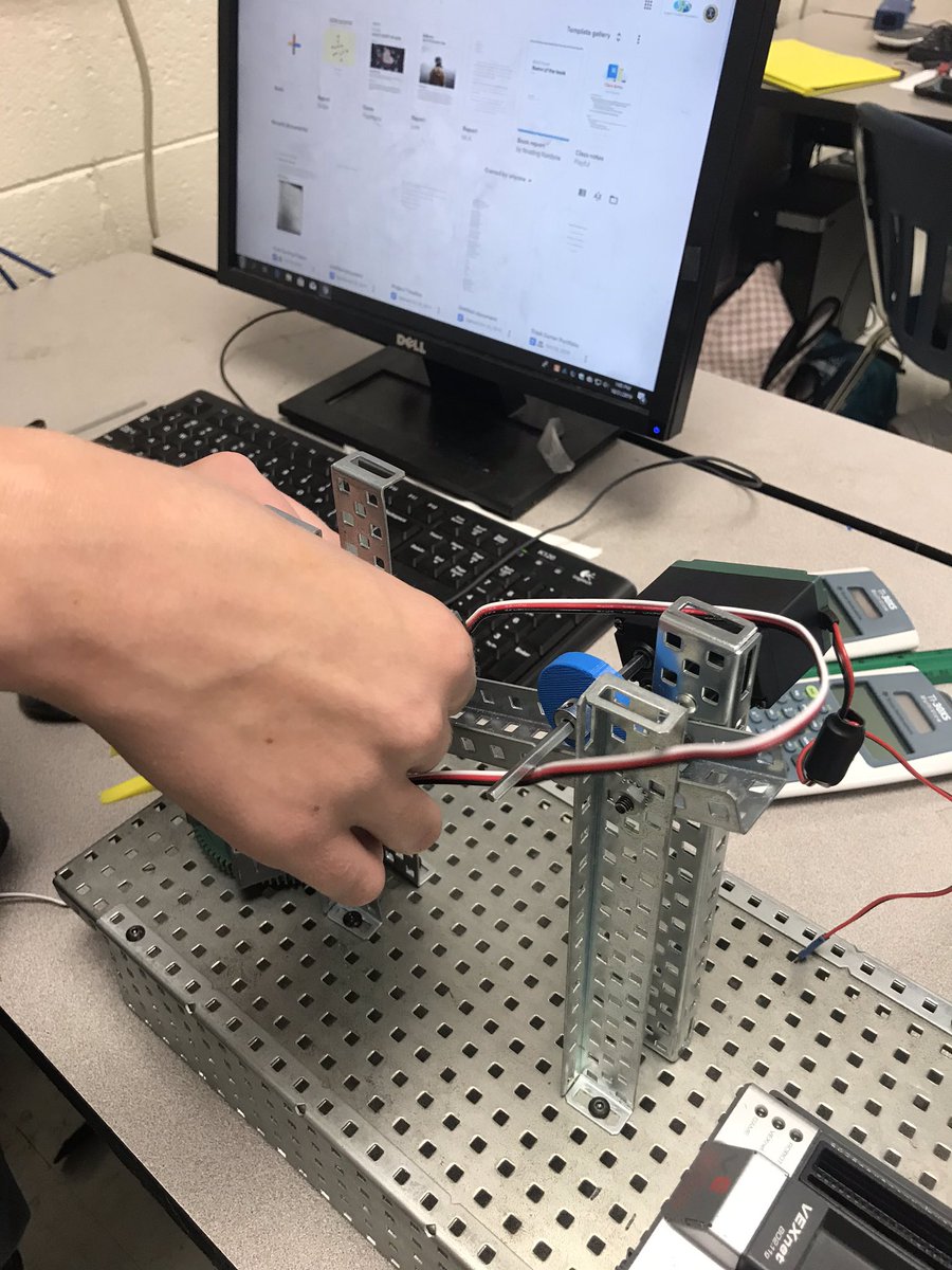 cassidykhull's tweet photo. #NorthSurryHighSchoolPLTW @sutphinjo @Lattimore_1 https://t.co/8tslDuo8ws