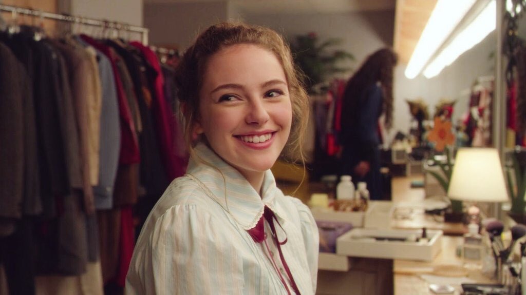 chaosdarlings's tweet photo. Happy birthday to one of the most beautiful women in the world @itsdanielleruss your are fantastic at everything you do and a great role model.  Hope your birthday is perfect because you deserve it to be #HBDDanielleRRussell #RosesForRussell https://t.co/tPTCfCmV8C
